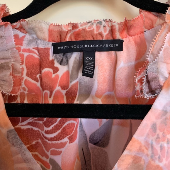 WHBM Peach Floral Flowy Blouse - Picture 4 of 4